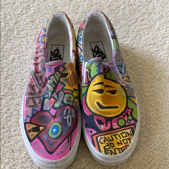 vans with heart face
